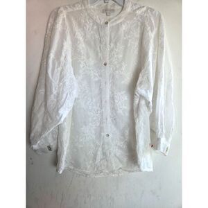 Jennifer & Grace White Floral Embroidery Cotton Button Up Blouse size Medium